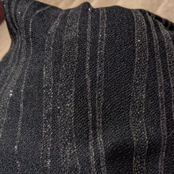 GUC black asymmetrical dress - Picture 8 of 9